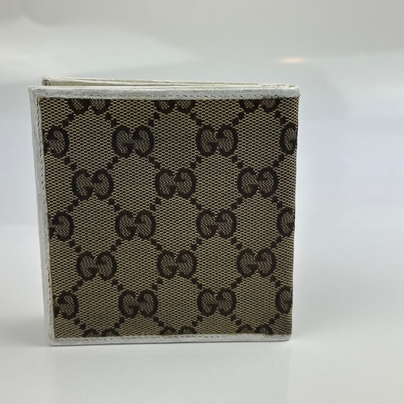 Gucci GG Bifold Wallet - Picture 2 of 6
